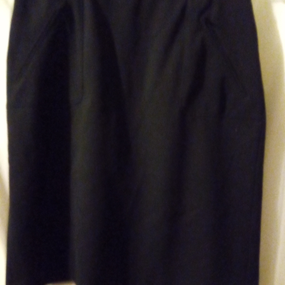 NWOT! BEAUTIFUL GRACE ELEMENTS BLACK SKIRT